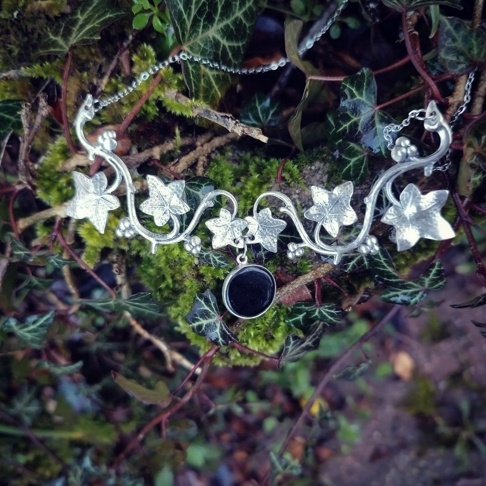 collier sous le lierre onyx