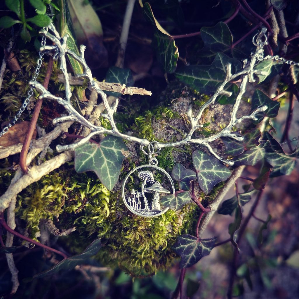 bijoux foret champignons bois